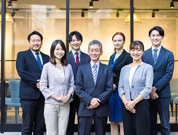 補助金支援に特化した専門チーム